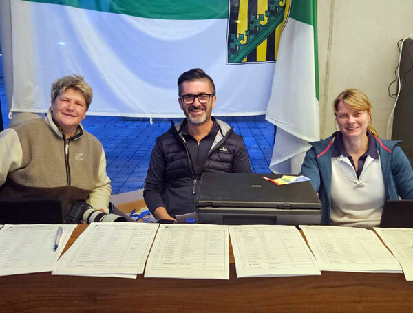 Erstes Jungpferdeturnier Reithalle Moritzburg