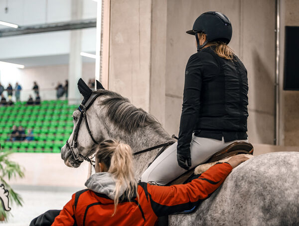 Erstes Jungpferdeturnier Reithalle Moritzburg