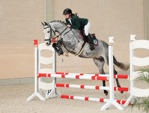 Dilestino und GOW'n Vanessa Ebert am Sprung